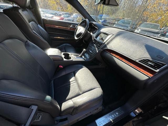 Photo 4 VIN: 2LMHJ5NK6JBL02688 - LINCOLN MKT 