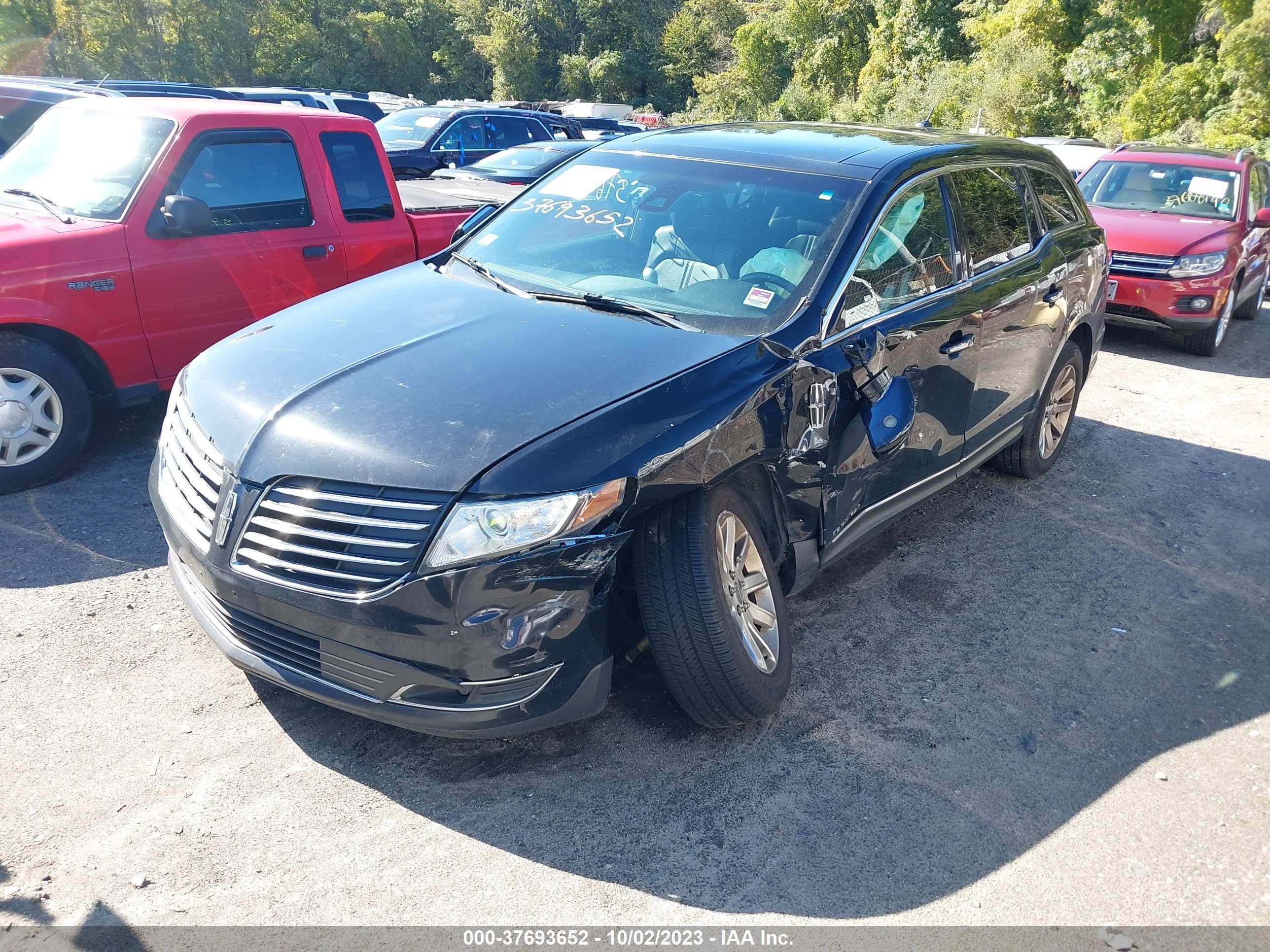 Photo 1 VIN: 2LMHJ5NK7JBL02635 - LINCOLN MKT 