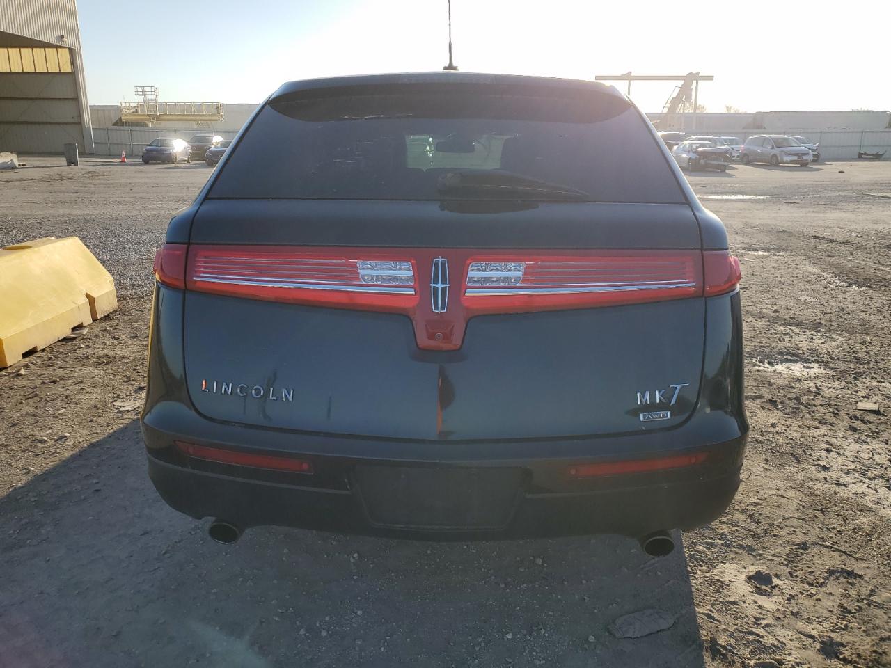 Photo 5 VIN: 2LMHJ5NK9FBL00442 - LINCOLN MKT 