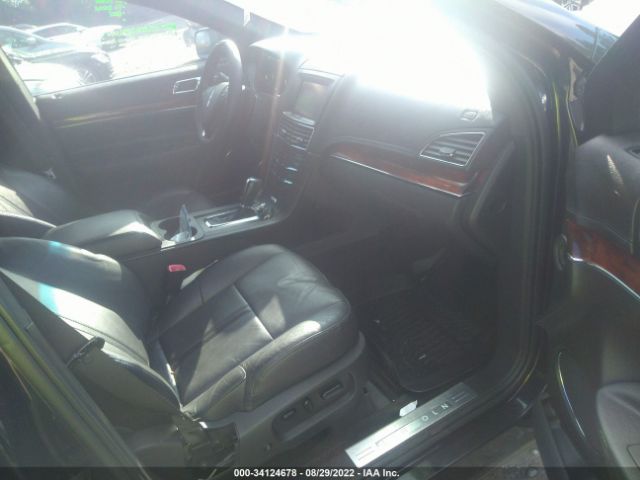 Photo 4 VIN: 2LMHJ5NK9FBL03955 - LINCOLN MKT 