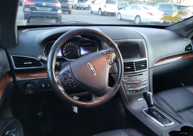 Photo 8 VIN: 2LMHJ5NK9HBL00752 - LINCOLN MKT 