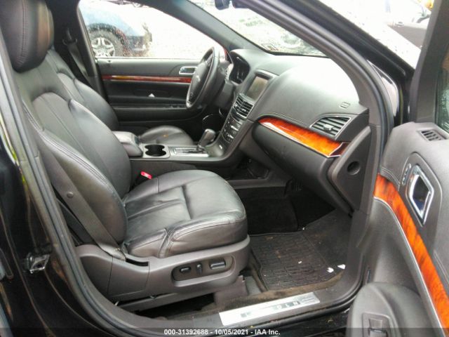 Photo 4 VIN: 2LMHJ5NKXFBL00420 - LINCOLN MKT 