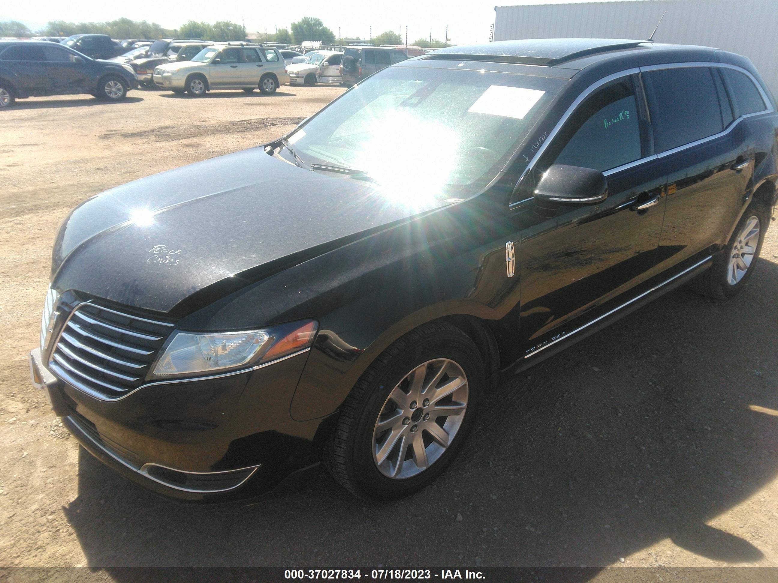 Photo 1 VIN: 2LMHJ5NKXKBL00394 - LINCOLN MKT 