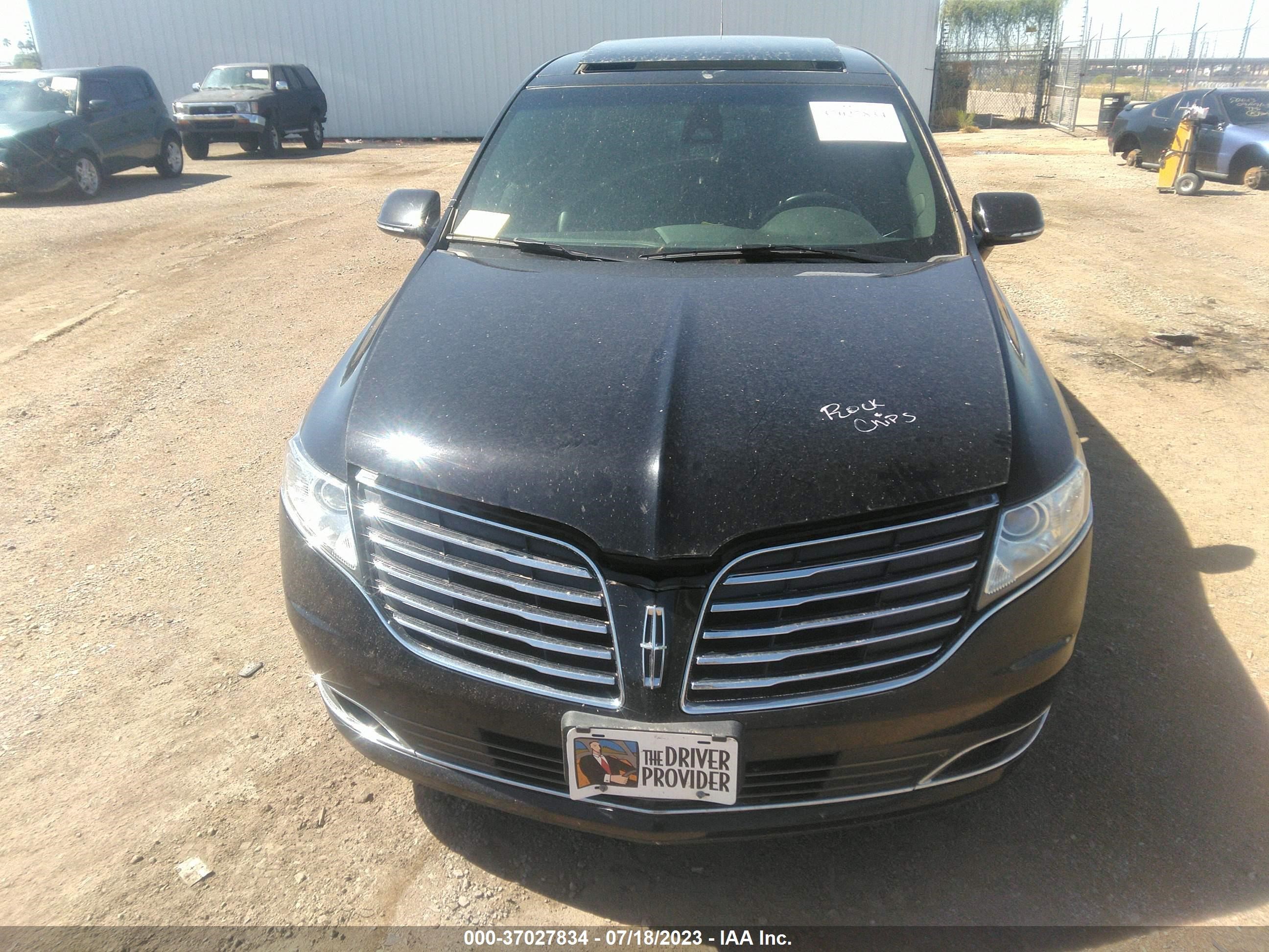 Photo 11 VIN: 2LMHJ5NKXKBL00394 - LINCOLN MKT 