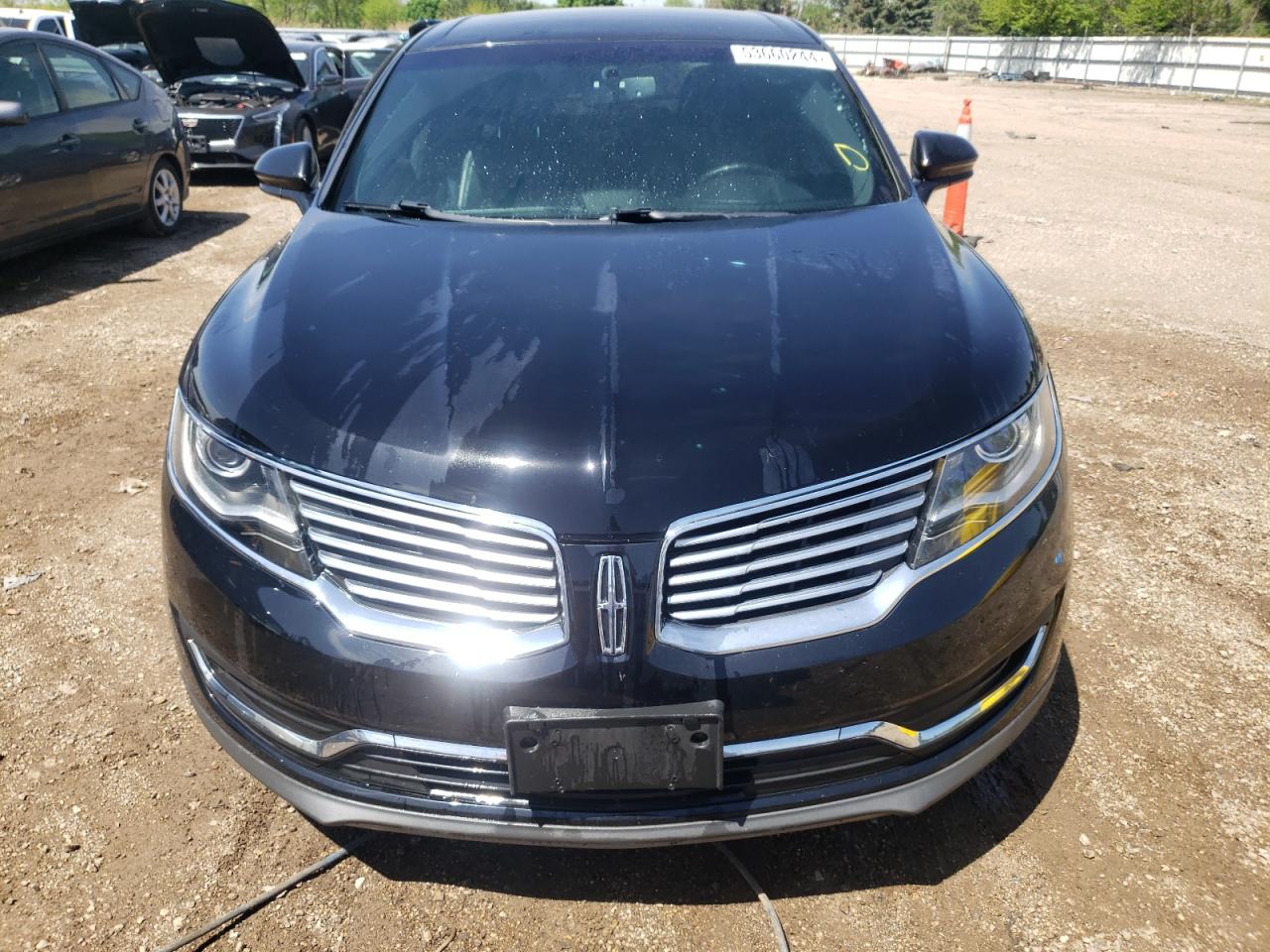 Photo 4 VIN: 2LMPJ6JR8JBL31422 - LINCOLN MKX 