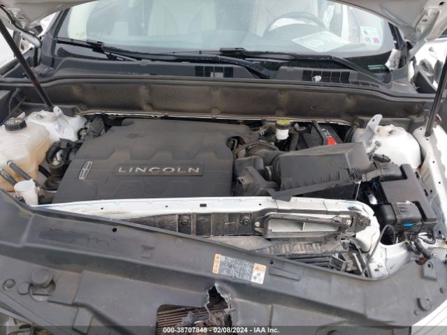 Photo 9 VIN: 2LMPJ6KR2JBL39143 - LINCOLN MKX 