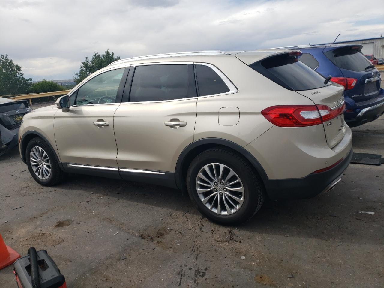 Photo 1 VIN: 2LMPJ6KR6HBL20279 - LINCOLN MKX 