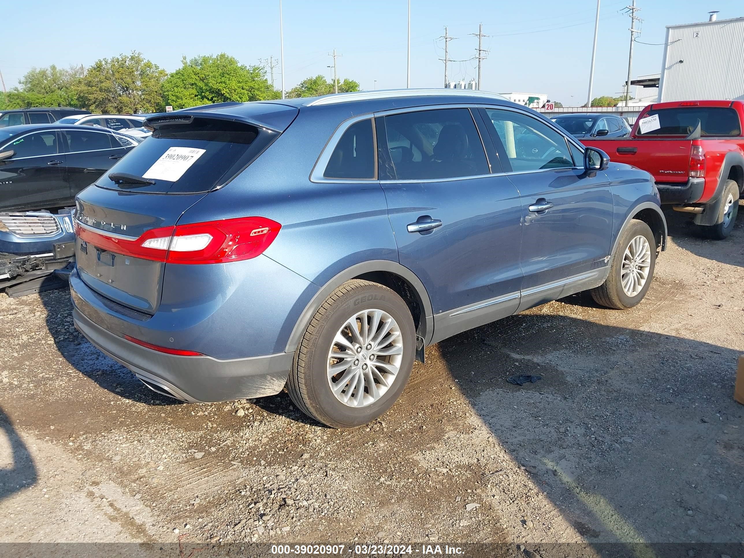 Photo 3 VIN: 2LMPJ6KR6JBL40974 - LINCOLN MKX 