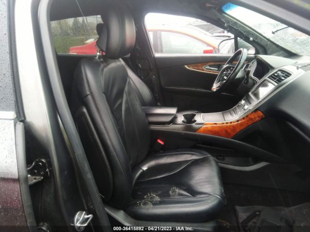 Photo 4 VIN: 2LMPJ6KR7JBL29563 - LINCOLN MKX 