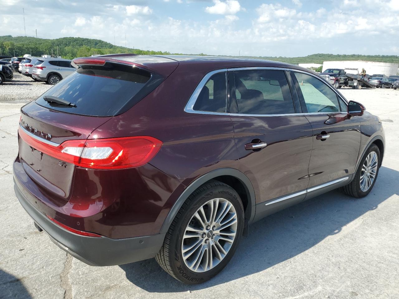 Photo 2 VIN: 2LMPJ6LP2JBL48065 - LINCOLN MKX 