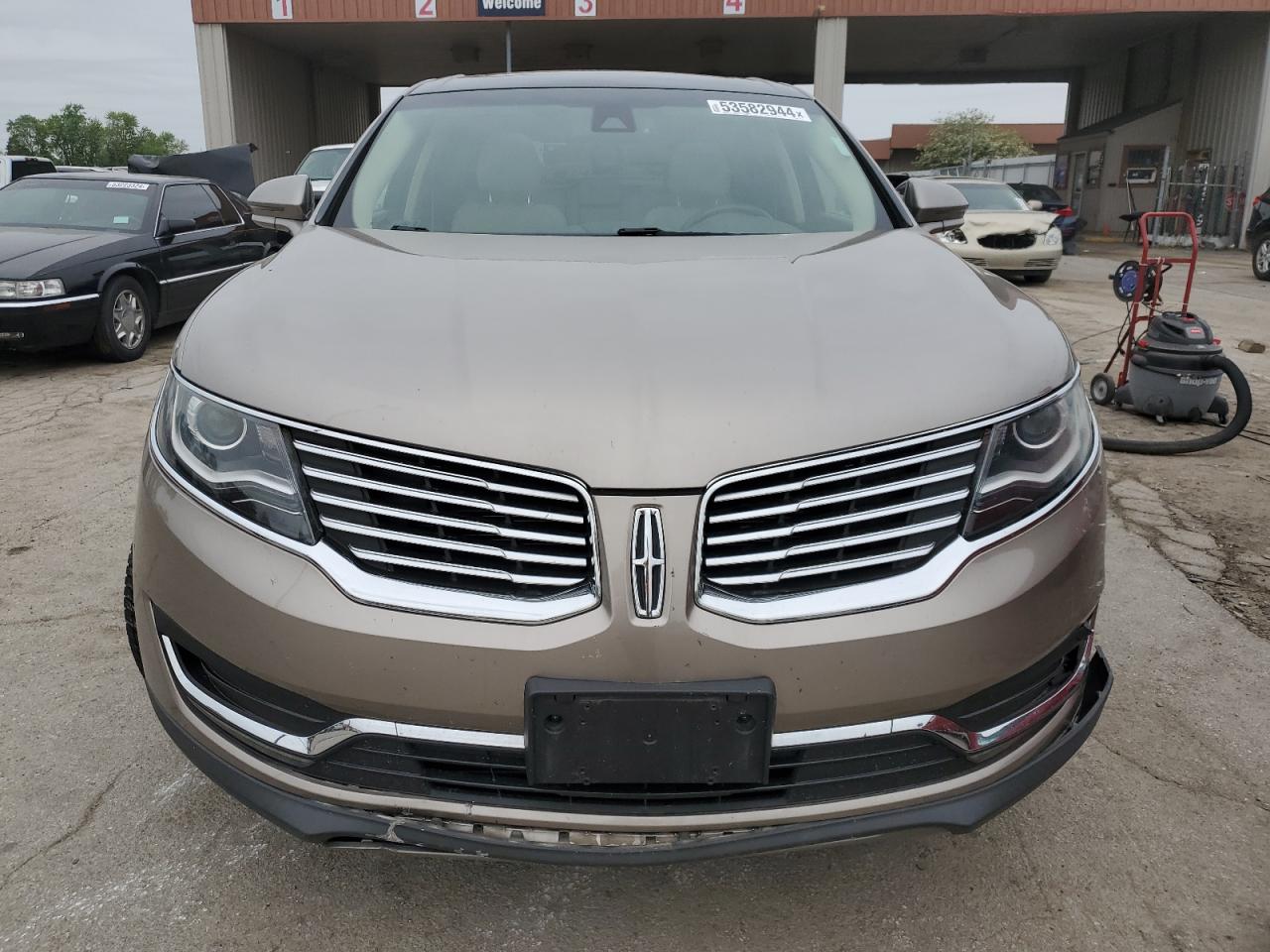 Photo 4 VIN: 2LMPJ6LR5JBL13361 - LINCOLN MKX 