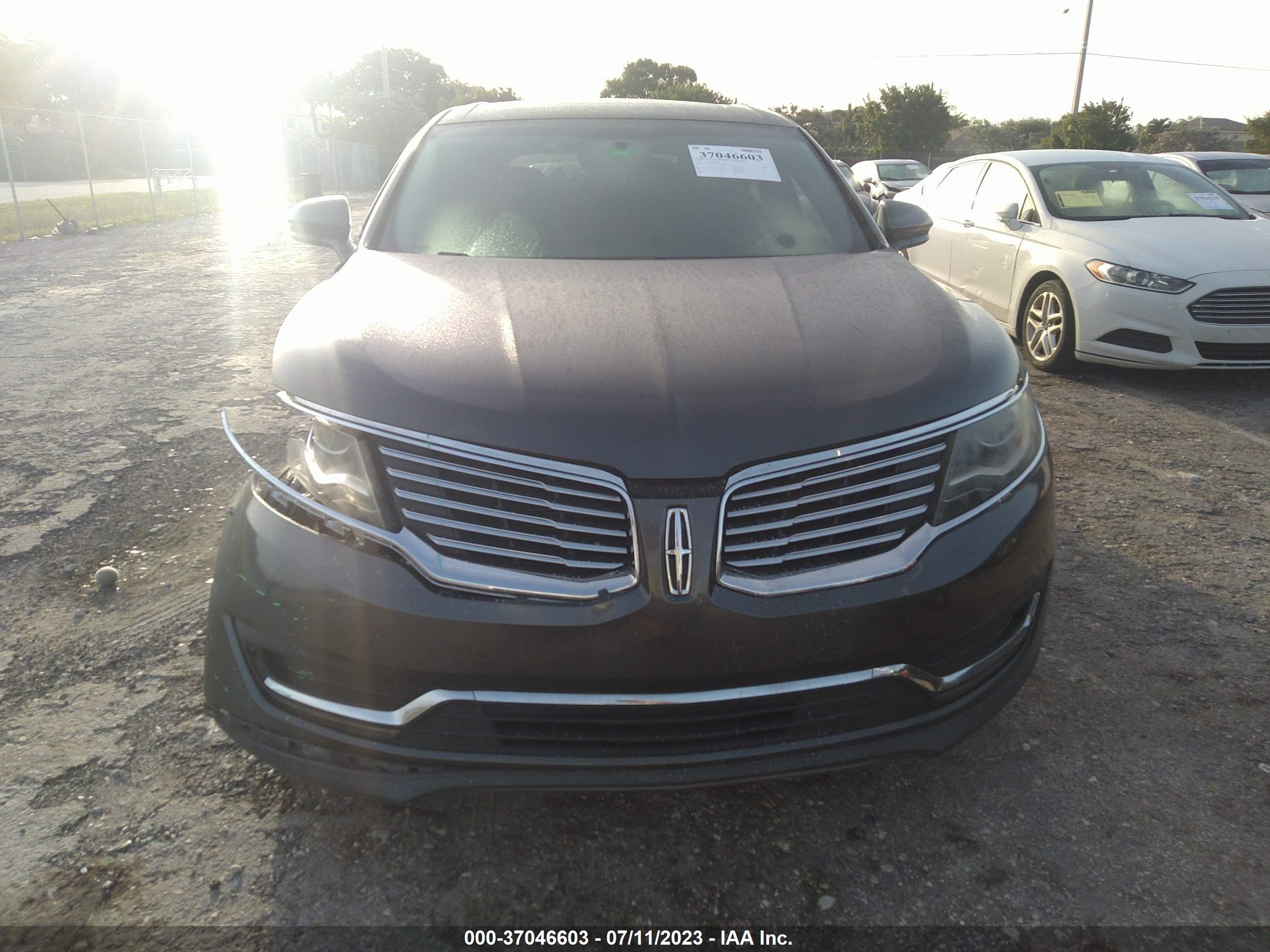 Photo 11 VIN: 2LMPJ6LR8JBL30722 - LINCOLN MKX 