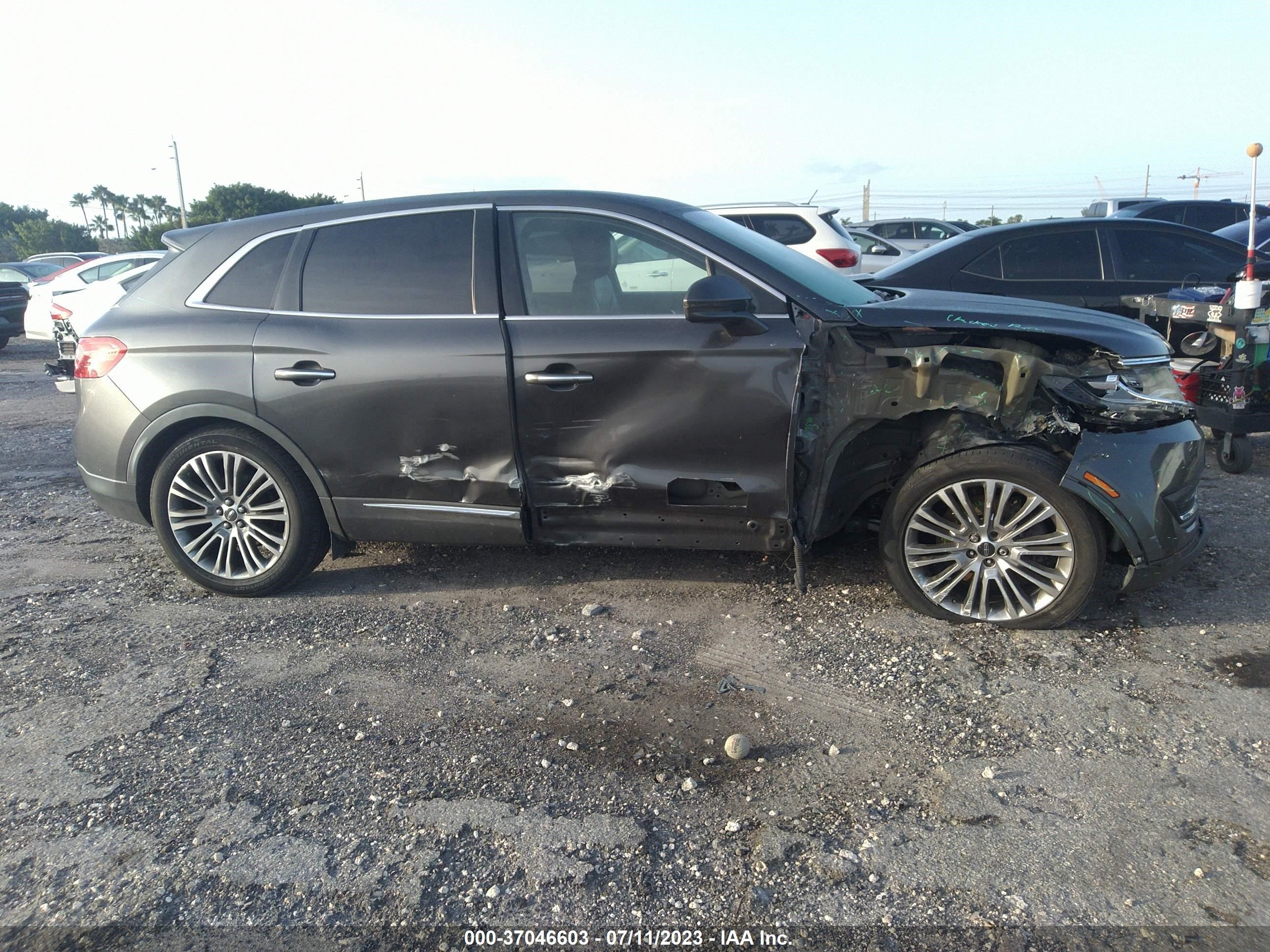 Photo 12 VIN: 2LMPJ6LR8JBL30722 - LINCOLN MKX 