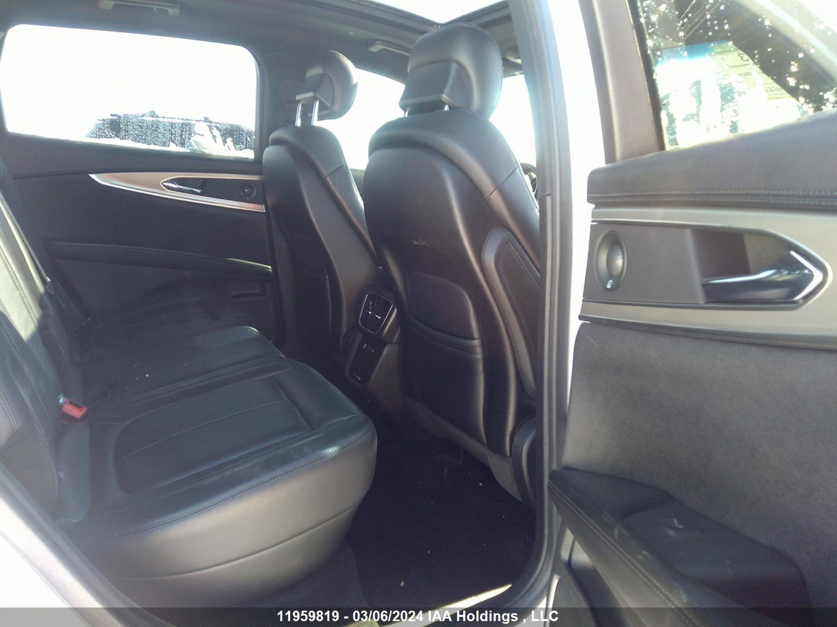 Photo 7 VIN: 2LMPJ8LP3JBL10033 - LINCOLN MKX 