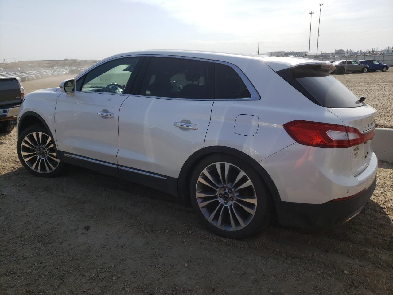 Photo 1 VIN: 2LMPJ8LP8GBL60015 - LINCOLN MKX 