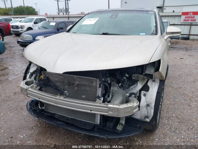 Photo 5 VIN: 2LMPJ8LR1HBL29448 - LINCOLN MKX 