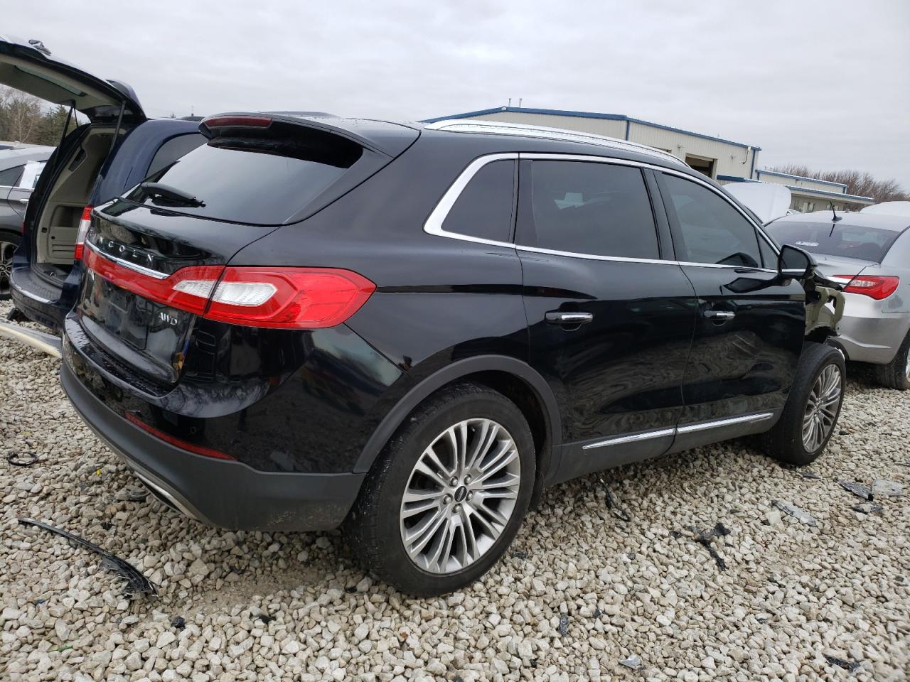 Photo 2 VIN: 2LMPJ8LR3HBL47188 - LINCOLN MKX 