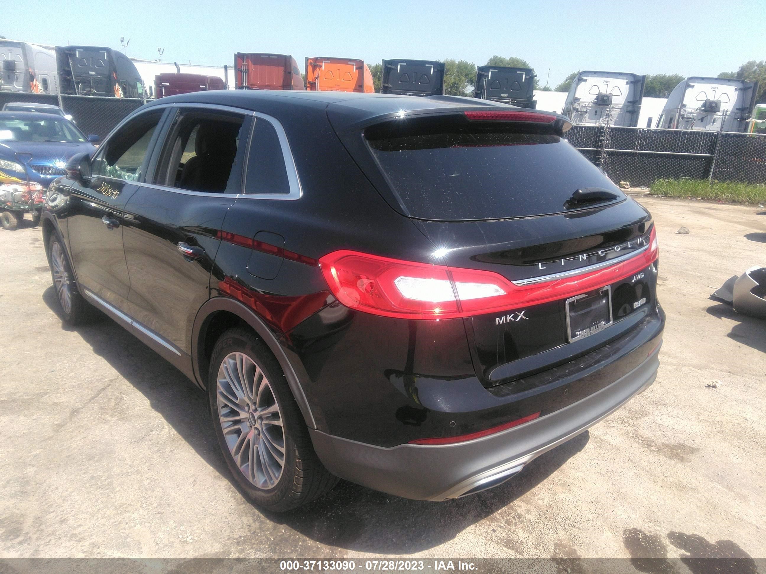 Photo 2 VIN: 2LMPJ8LR3JBL21468 - LINCOLN MKX 