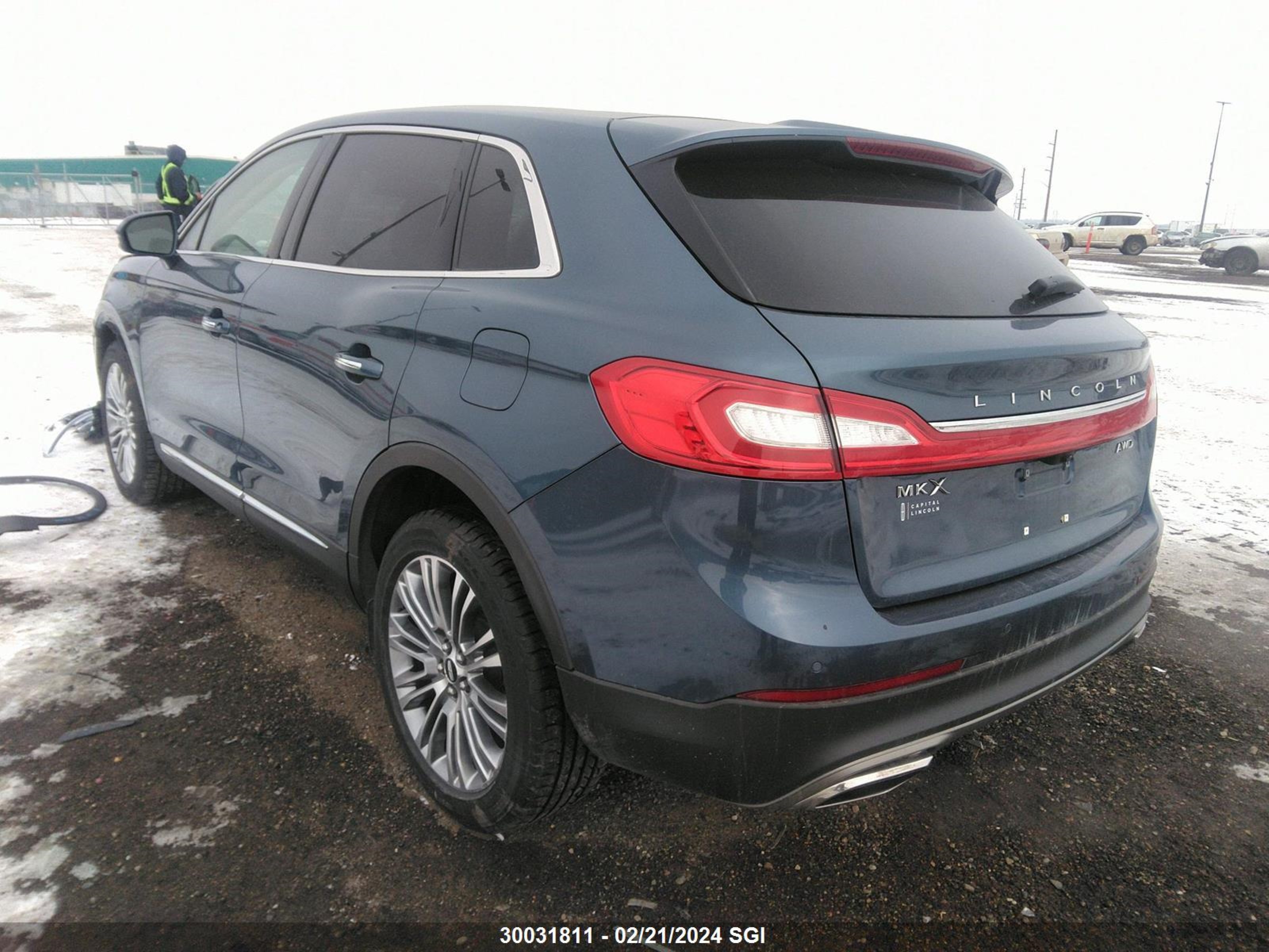 Photo 2 VIN: 2LMPJ8LR3JBL23785 - LINCOLN MKX 