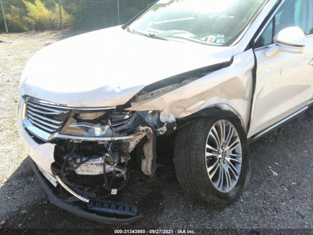 Photo 5 VIN: 2LMPJ8LR8JBL21627 - LINCOLN MKX 