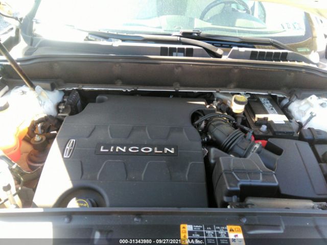 Photo 9 VIN: 2LMPJ8LR8JBL21627 - LINCOLN MKX 