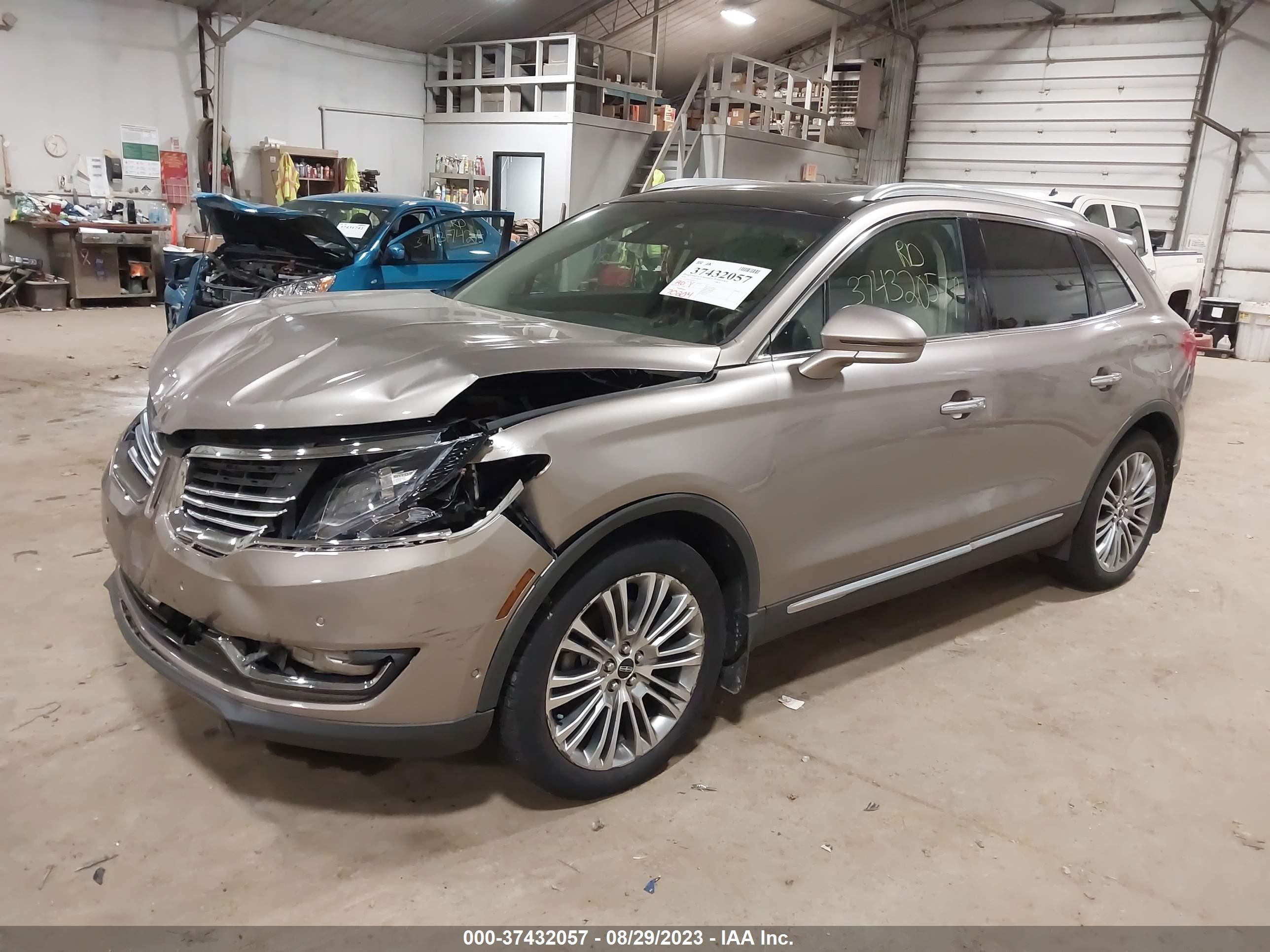 Photo 1 VIN: 2LMPJ8LR8JBL46611 - LINCOLN MKX 