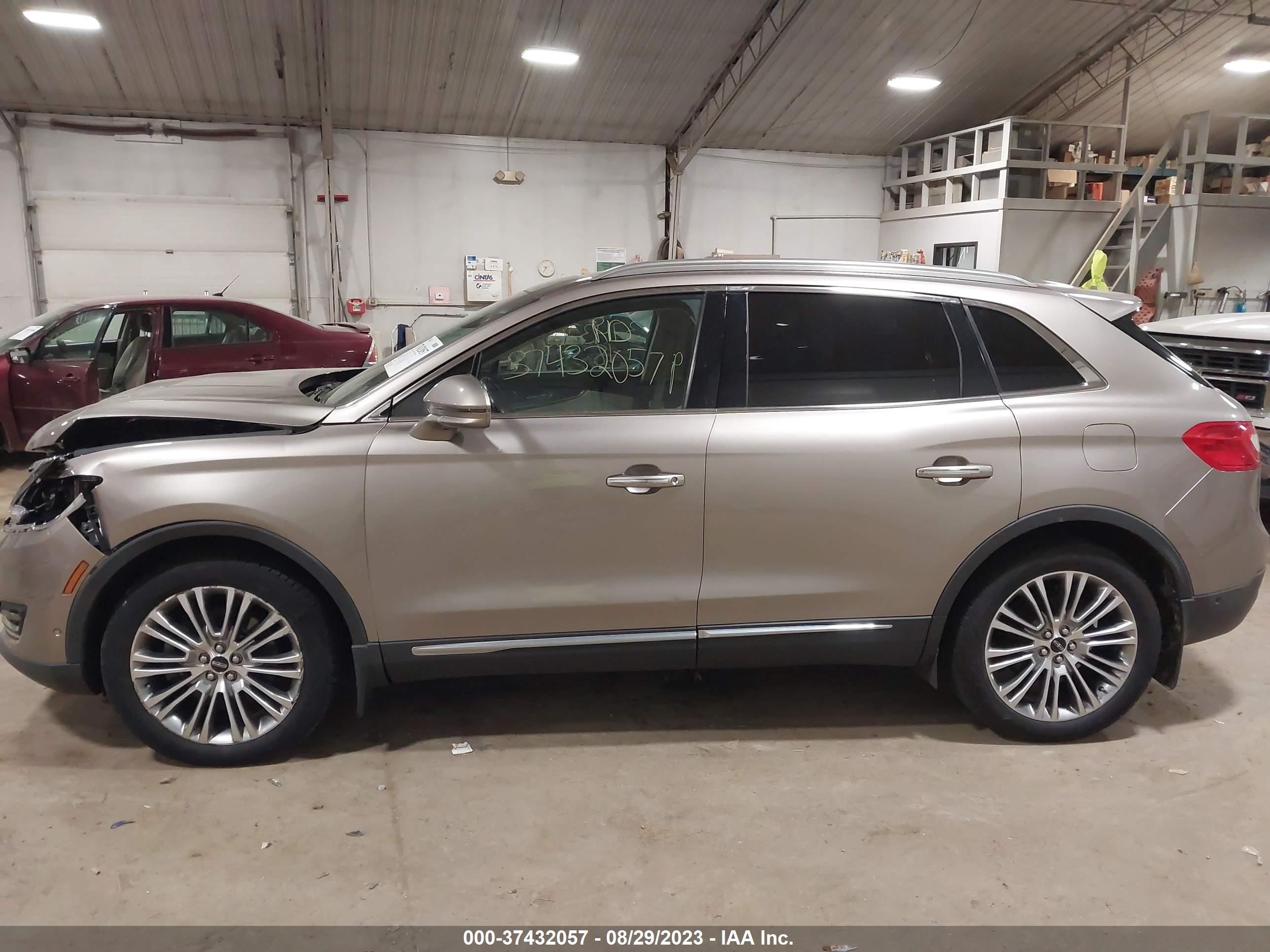 Photo 13 VIN: 2LMPJ8LR8JBL46611 - LINCOLN MKX 