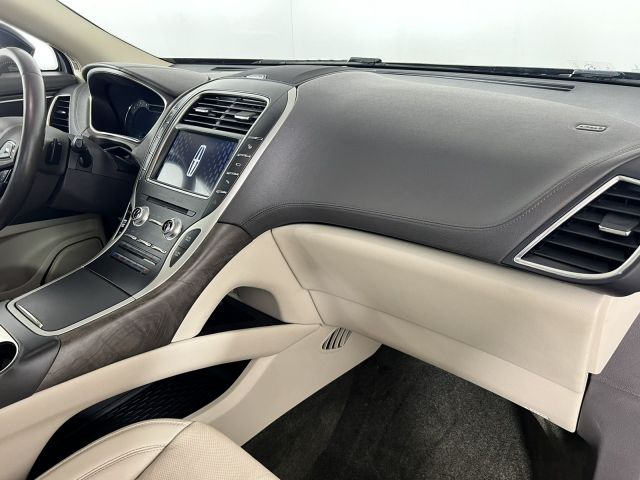 Photo 8 VIN: 2LMPJ8LRXJBL18146 - LINCOLN MKX 