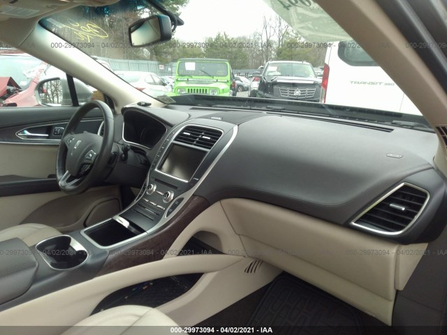 Photo 4 VIN: 2LMTJ6KR1GBL36774 - LINCOLN MKX 