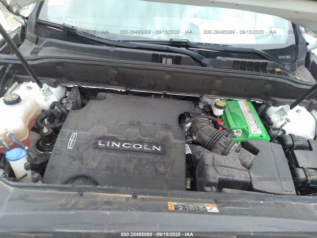 Photo 9 VIN: 2LMTJ6KR4GBL55481 - LINCOLN MKX 