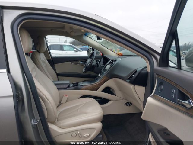 Photo 4 VIN: 2LMTJ6KR5GBL39984 - LINCOLN MKX 