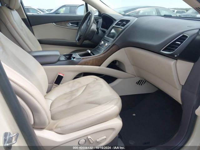 Photo 4 VIN: 2LMTJ6KR7GBL78947 - LINCOLN MKX 