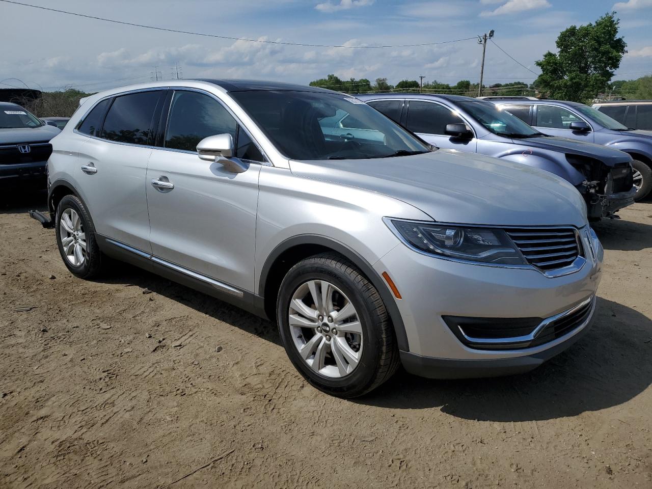 Photo 3 VIN: 2LMTJ6KR7GBL87647 - LINCOLN MKX 