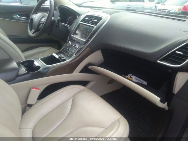 Photo 4 VIN: 2LMTJ6KR9GBL27689 - LINCOLN MKX 