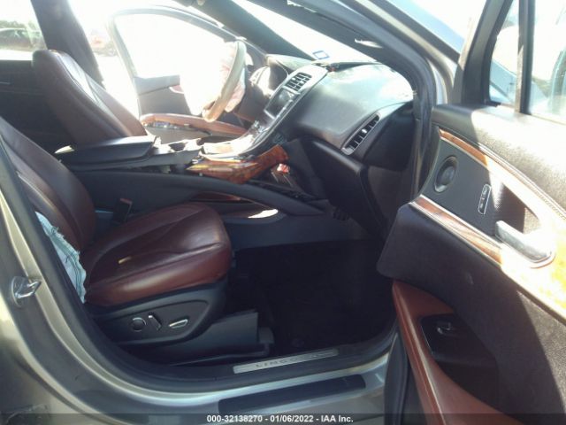 Photo 4 VIN: 2LMTJ6LP1GBL52843 - LINCOLN MKX 