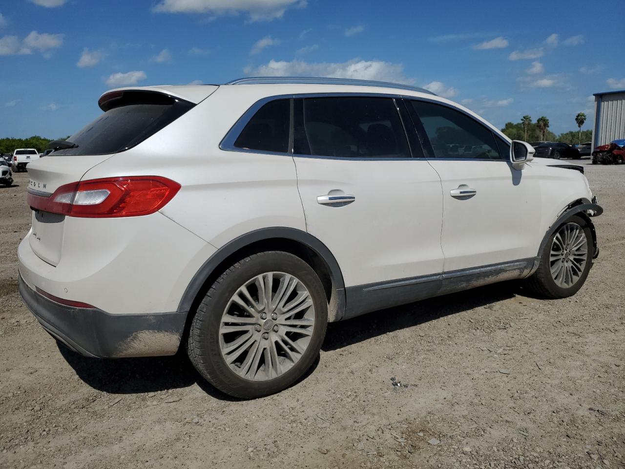 Photo 2 VIN: 2LMTJ6LR9GBL79449 - LINCOLN MKX 