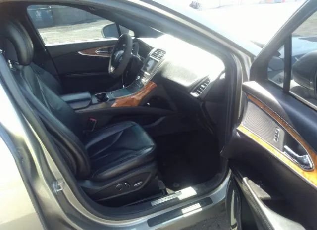 Photo 4 VIN: 2LMTJ8KR5GBL62001 - LINCOLN MKX 