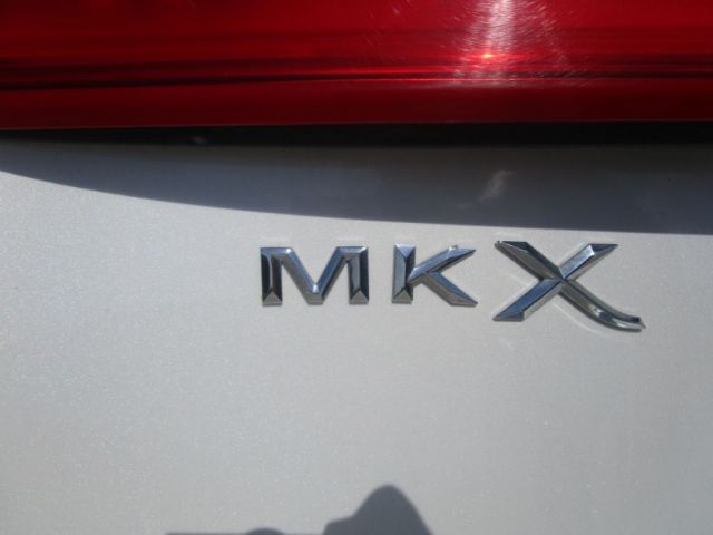 Photo 8 VIN: 2LMTJ8LP2GBL32869 - LINCOLN MKX 