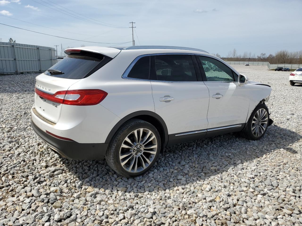 Photo 2 VIN: 2LMTJ8LP4GBL38124 - LINCOLN MKX 