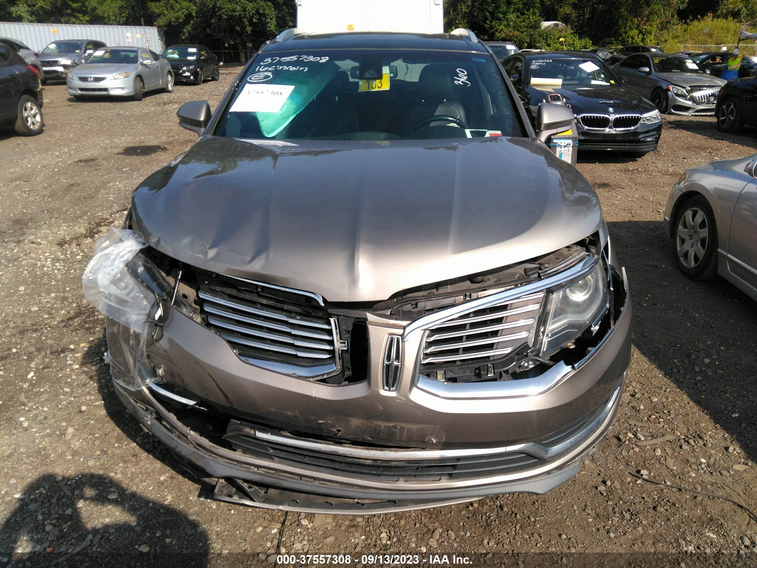 Photo 11 VIN: 2LMTJ8LR4GBL63946 - LINCOLN MKX 