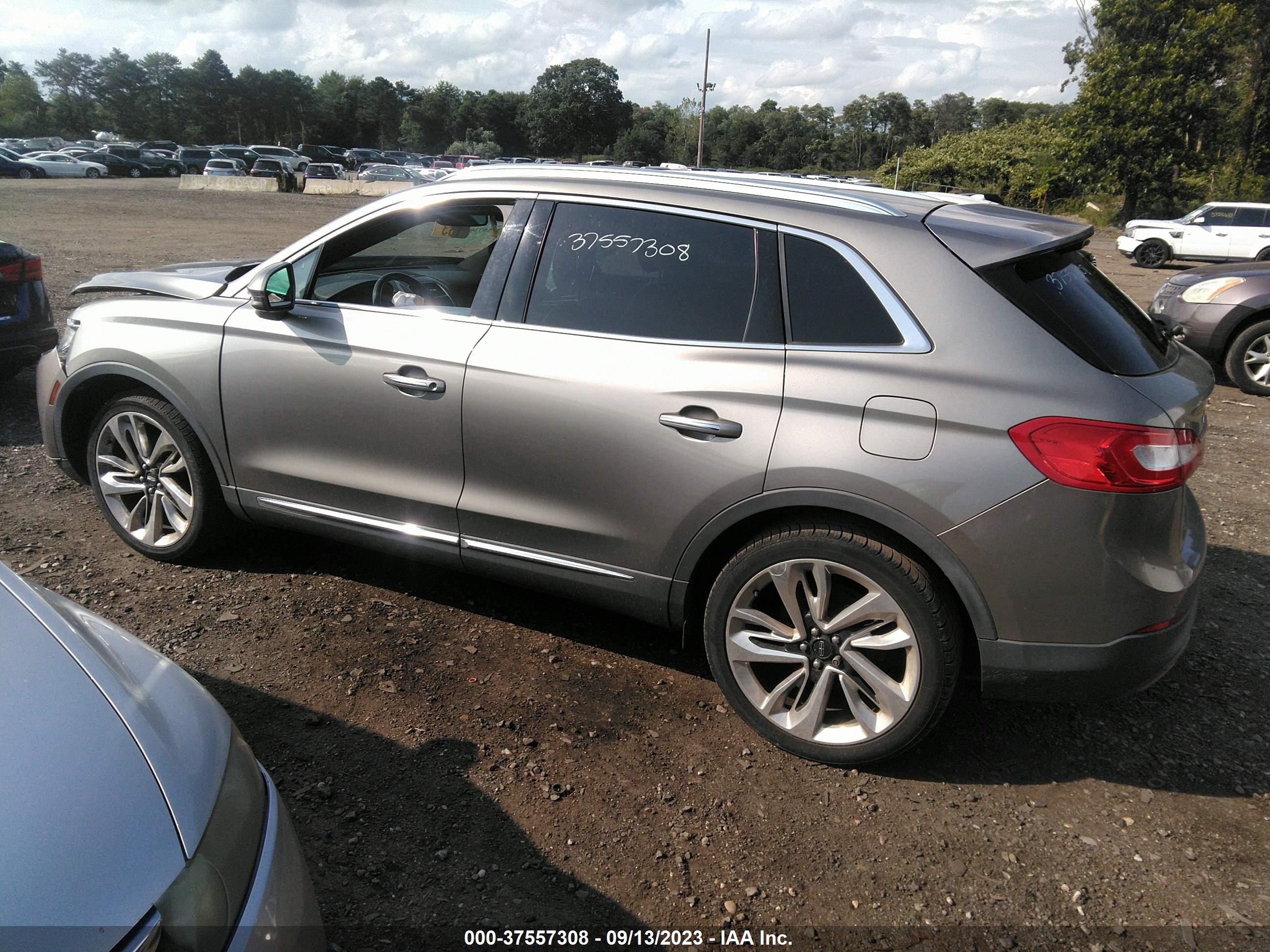 Photo 13 VIN: 2LMTJ8LR4GBL63946 - LINCOLN MKX 