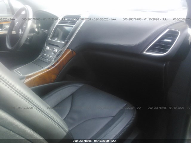 Photo 4 VIN: 2LMTJ8LR4GBL83923 - LINCOLN MKX 