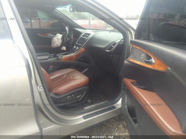 Photo 4 VIN: 2LMTJ8LR5GBL29272 - LINCOLN MKX 