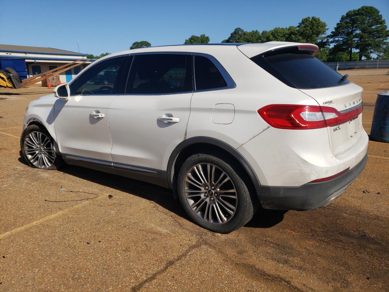 Photo 1 VIN: 2LMTJ8LR7GBL41715 - LINCOLN MKX 