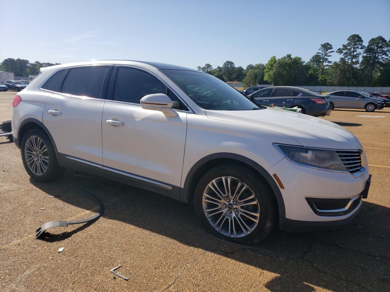 Photo 3 VIN: 2LMTJ8LR7GBL41715 - LINCOLN MKX 