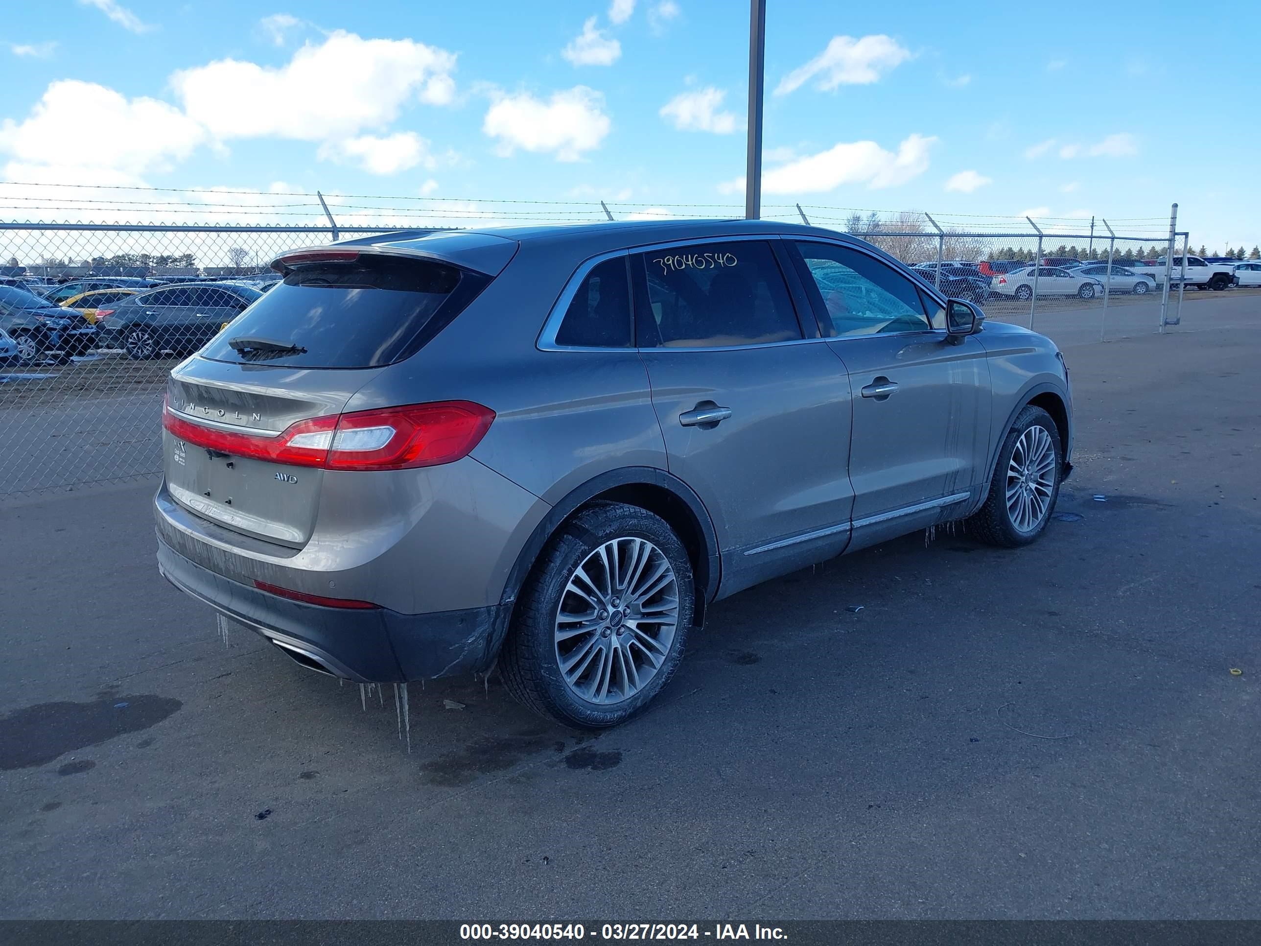 Photo 3 VIN: 2LMTJ8LR7GBL56117 - LINCOLN MKX 