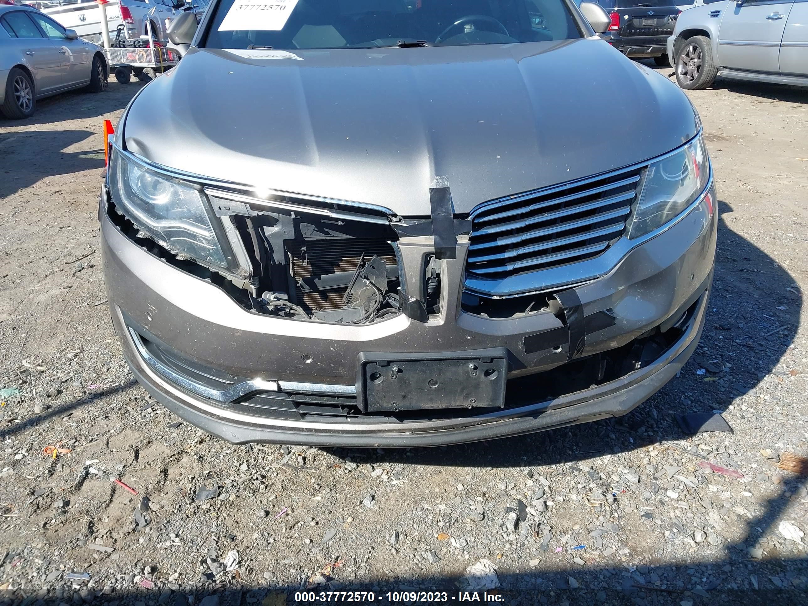 Photo 5 VIN: 2LMTJ8LRXGBL41188 - LINCOLN MKX 