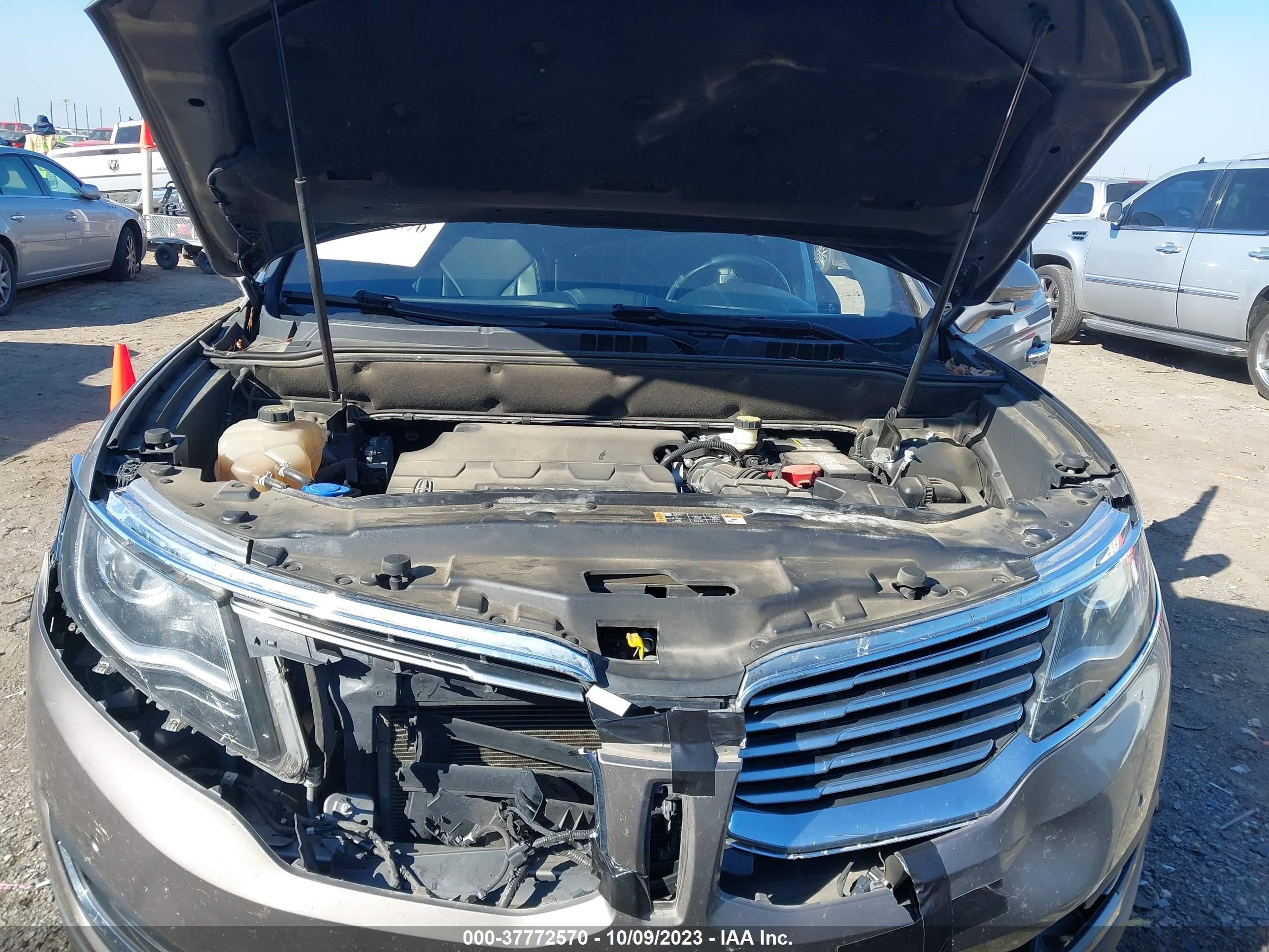 Photo 9 VIN: 2LMTJ8LRXGBL41188 - LINCOLN MKX 