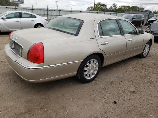 Photo 2 VIN: 2LNBL8CV0AX602532 - LINCOLN TOWN CAR S 