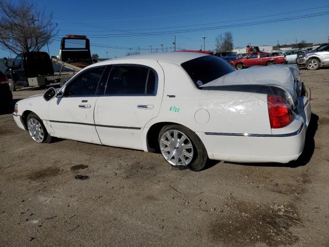 Photo 1 VIN: 2LNBL8CV0AX611327 - LINCOLN TOWN CAR S 